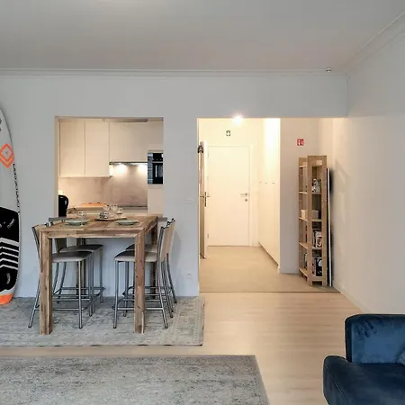 Gorgeous In With Kitchen * Ostend